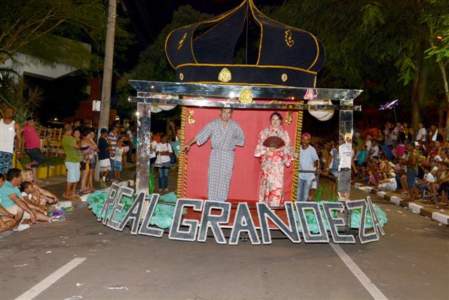 Real Grandeza enaltece cultura japonesa na região e encerra desfile de Carnaval
