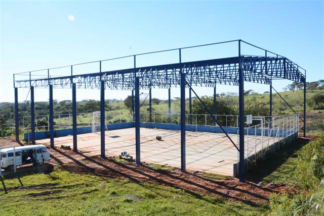 Quadras da Vila Operária e Parque Alexandrina recebem cobertura