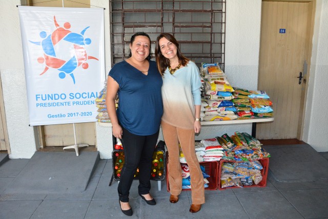 Fundo Social recebe alimentos  arrecadados em  show beneficente