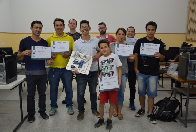 Fundação Inova certifica alunos no curso de Introdução ao Arduino