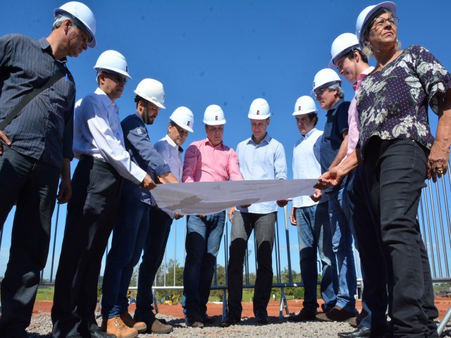 Prefeito participa de lançamento da pedra fundamental do Vida Nova Pacaembu